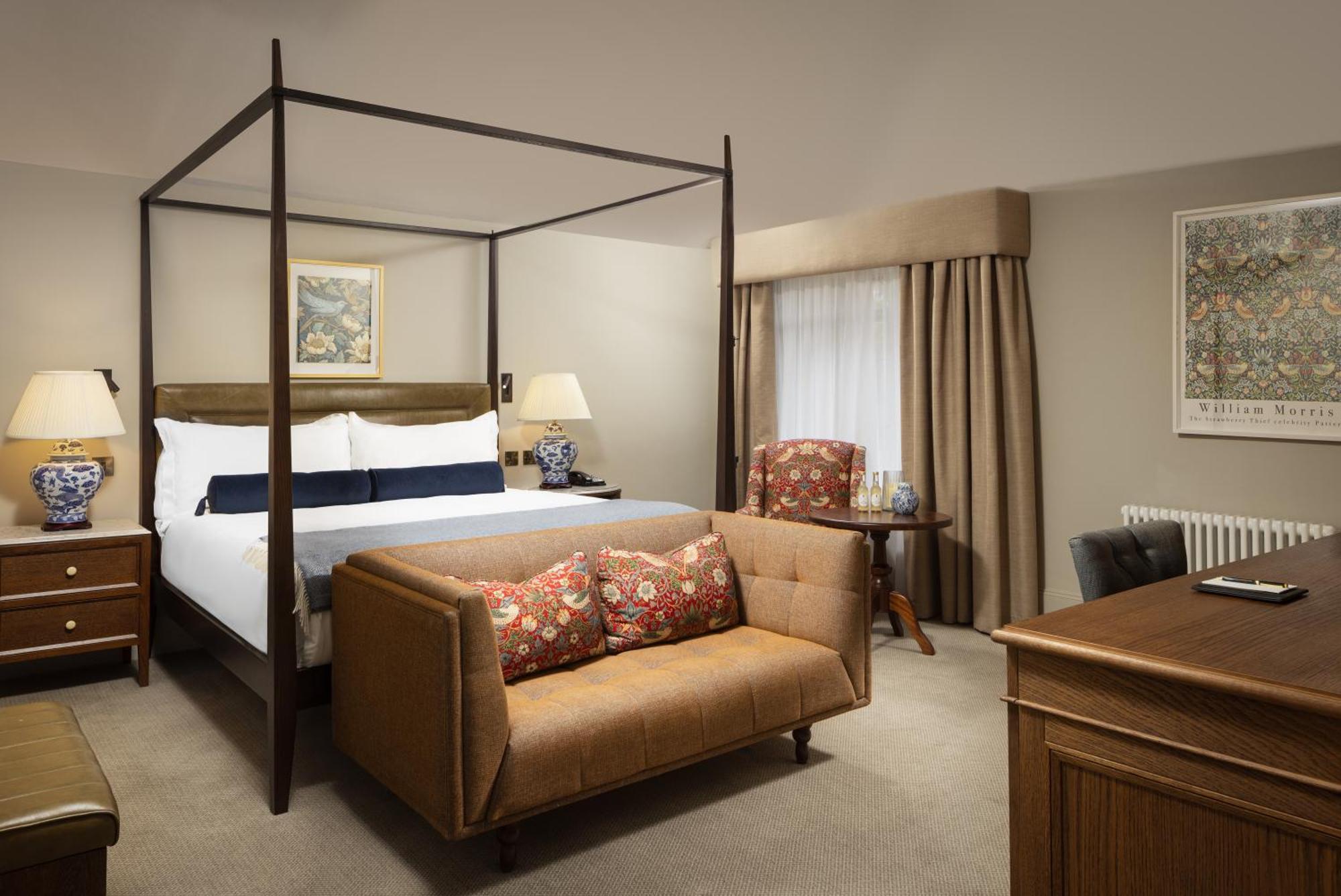 Carton House A Fairmont Managed Hotel Maynooth Luaran gambar A suite at the hotel